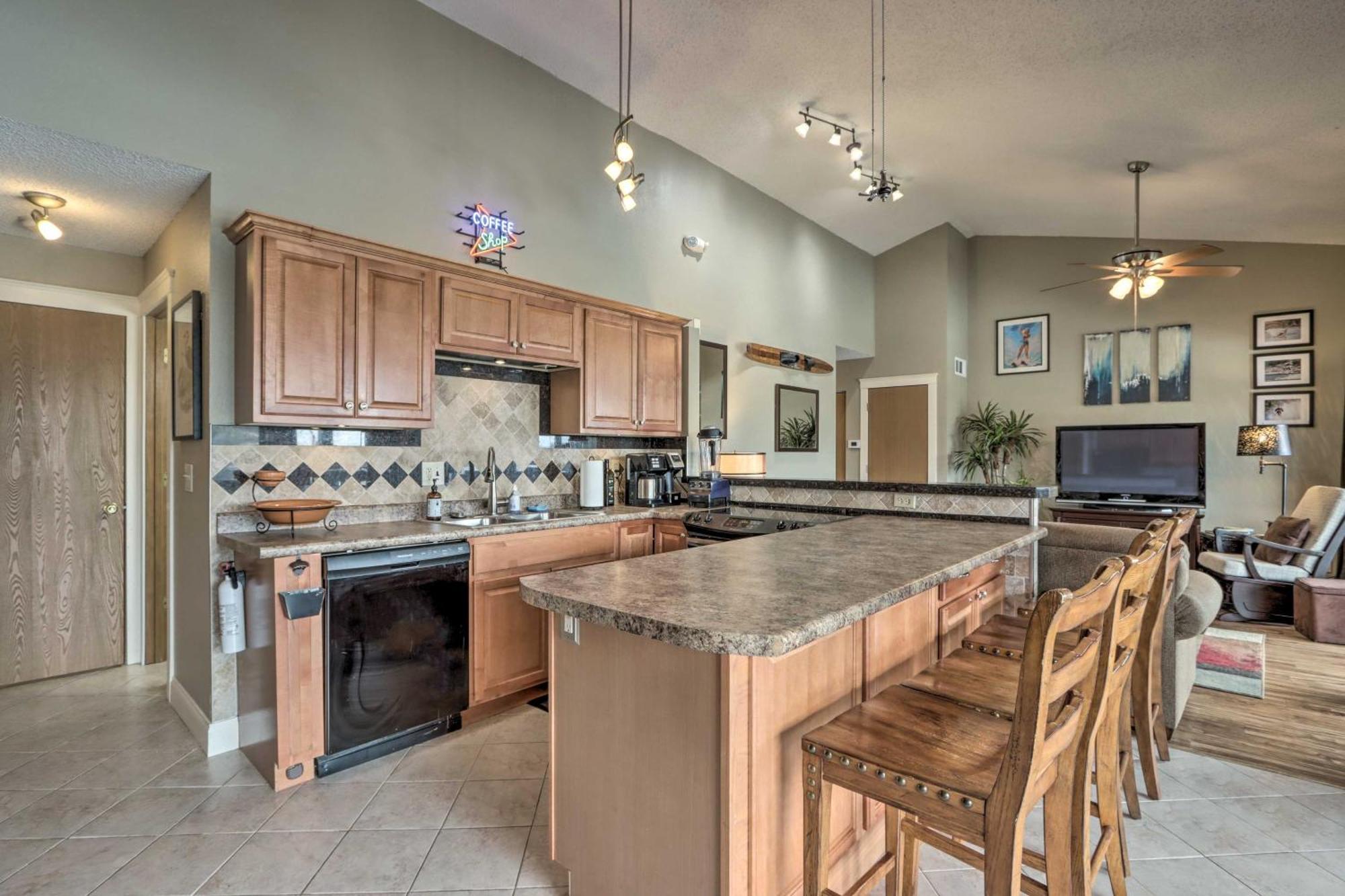 Osage Beach Condo With Lake Of The Ozarks Views Eksteriør billede