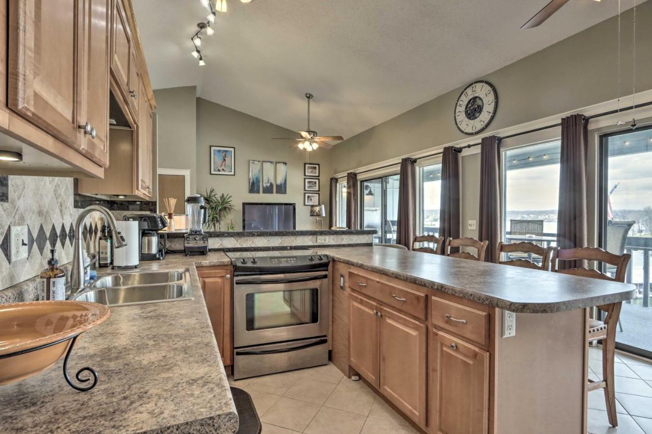 Osage Beach Condo With Lake Of The Ozarks Views Eksteriør billede