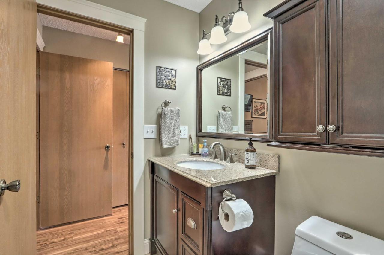 Osage Beach Condo With Lake Of The Ozarks Views Eksteriør billede